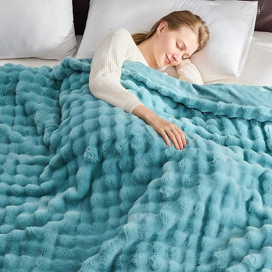 NEWCOSPLAY Faux Fur Throw Blanket Teal Bubble Blanket Thick Warm Soft for Couch Sofa Bed 550GSM (Teal, Throw(50"x60"))