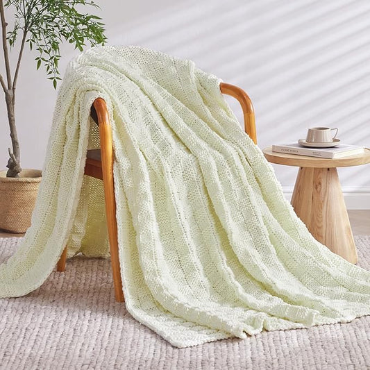 Knitted Weighted Blanket for Adult, No Beads Heavy Blanket 60” x 80'' 15lbs, Breathable Chunky Knit Blanket, Cooling Weighted Blanket for Hot Sleepers, Christmas Home Decor (Cream White)