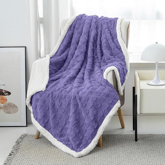 LOMAO Throw Blanket for Couch - Fleece & Faux Fur Sherpa Blanket, Cozy Gift Throw for Bed, Sofa (60x80, Purple)
