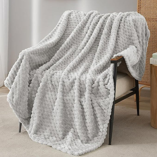 PHF Ultra Soft Flannel Fleece Throw Blanket, Lightweight 3D Jacquard Fleece Blanket, No Shedding, No Pilling, Luxury 340GSM Aesthetic Fluffy Cozy Throws for Couch Room Decor, 50"x60", Light Grey