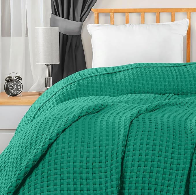 Utopia Bedding Emerald Green 100% Cotton Waffle Blanket 300 GSM [King - 90x108 Inch] Soft Lightweight Breathable Bed Blanket for All Season