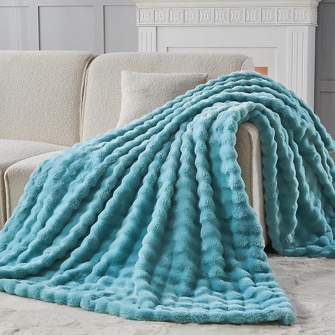 NEWCOSPLAY Faux Fur Throw Blanket Teal Bubble Blanket Thick Warm Soft for Couch Sofa Bed 550GSM (Teal, Throw(50"x60"))