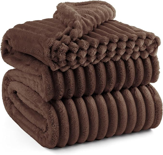 Bedsure Fondue Fudge Full Blanket for Bed - GentleSoft Cozy Soft Blankets for Women, Cute Small Fleece Throws for Girls, Birthday Gifts for Women, Mothers Day Decor Gifts for Mom, 84x90 Inches