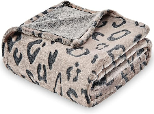 SOCHOW Three-Dimensional Leopard Print Flannel Fleece Throw Blanket, Lightweight Super Soft Cozy Plush Blanket for Couch Bed, 50 x 60 Inches, Chocolate Leopard