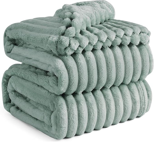 Bedsure Full Size Blankets for Bed - GentleSoft Cozy Soft Blankets for Women, Cute Large Throws for Girls, Sage Green, 84x90 Inches