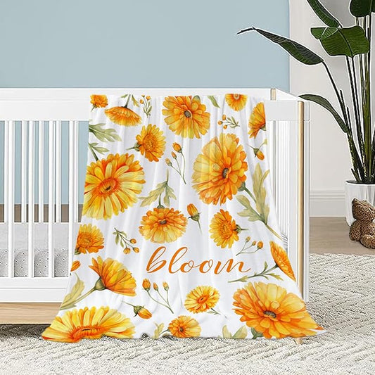 Neatee Living Daisy Throw Blanket for Baby Small Spring Summer Yellow Floral Blanket Toddler Swaddle Crib Blanket Soft Fleece Blankets Gift for Baby Couch Bed Flower Decorative Blanket 30x40
