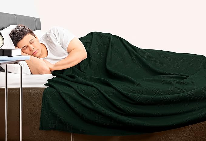 Utopia Bedding Forest Green 100% Cotton Blanket [King Size - 90x108 Inch] 350GSM Lightweight, Soft and Breathable Thermal Blanket for All Seasons