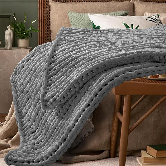 Light Grey Throw Blanket, 30" x 40" Chunky Knit Blanket, Handmade Warm & Soft Chenille Throw Blanket, Washable Decorative Knit Blanket with Jumbo Chenille Yarn for Couch Bed Sofa