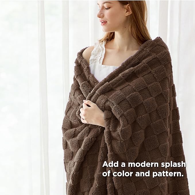 Bedsure Sugar Brown Throw Blanket for Couch - Super Soft Cozy Blankets for Women, Cute Small Fleece Throws for Girls, 50x70 Inches