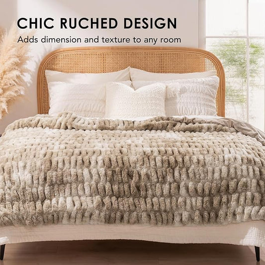 EVERGRACE Luxurious Soft Faux Rabbit Fur Throw Blanket, Cozy Fuzzy Plush Warm Throws for Couch Bed Sofa Chair Home Decor, Ruched Bubble Fluffy Blanket with Reversible Velvet, 60" x 80", Beige