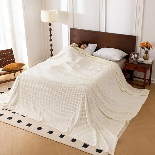 Oversized King Fleece Blanket 120x138 Inches, Seamless Soft Cozy 3D Jacquard Flannel Blanket 10'x11.5' Extra Large for Bed, Sofa, Couch, Travel & Camping, California King Throw, Ivory White Leaf