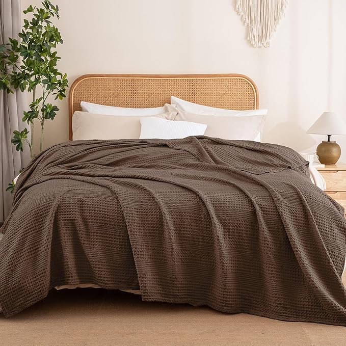 PHF Lightweight Waffle Weave Blanket King Size, Breathable & Ultra Soft, 104"x 90" Soft & Cozy Thin Blanket, Perfect for Summer & Hot Sleepers, Bed, Home Decor - Cocoa Brown