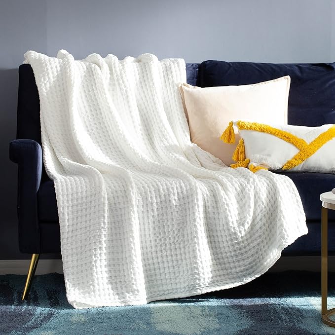 Bedsure Cooling Cotton Waffle Queen Size Blanket - Lightweight Breathable Blanket of Rayon Derived from Bamboo for Hot Sleepers, Luxury Throws for Bed, Couch and Sofa, Dark Green, 90x90 Inches