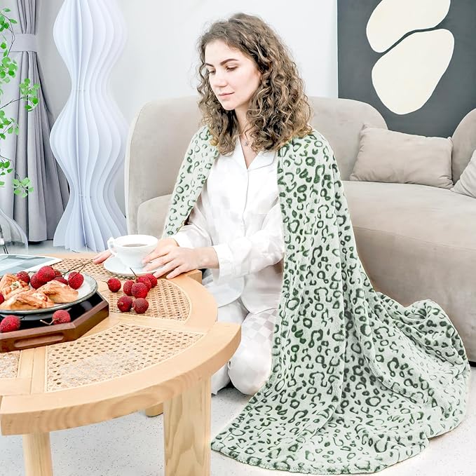 ZHIKU Warm Blanket Throw Soft Fleece Blankets Lightweight Throw Blanket 60"x80"