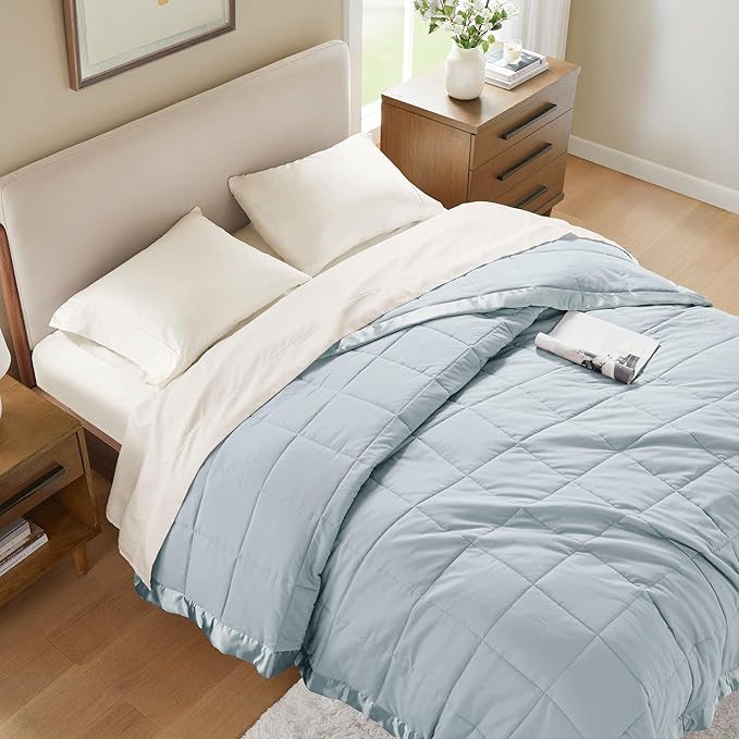 Madison Park Windom Down Alternative Blanket, Premium 3M Scotchgard Moisture Wicking Treatment, Lightweight and Soft Bed Cover For All Season, Satin Trim, Blue King
