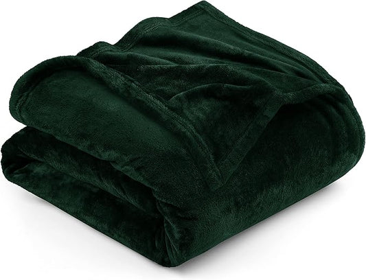 Utopia Bedding Fleece Blanket Full Size Forest Green 300GSM Luxury Fuzzy Soft Anti-Static Microfiber Bed Blanket (90x84 Inch)
