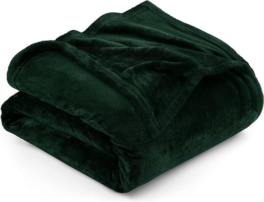 Utopia Bedding Fleece Blanket Full Size Forest Green 300GSM Luxury Fuzzy Soft Anti-Static Microfiber Bed Blanket (90x84 Inch)
