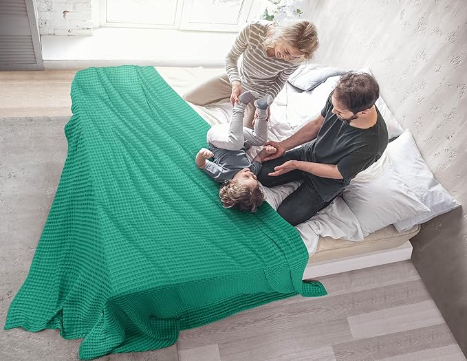 Utopia Bedding Emerald Green 100% Cotton Waffle Blanket 300 GSM [King - 90x108 Inch] Soft Lightweight Breathable Bed Blanket for All Season