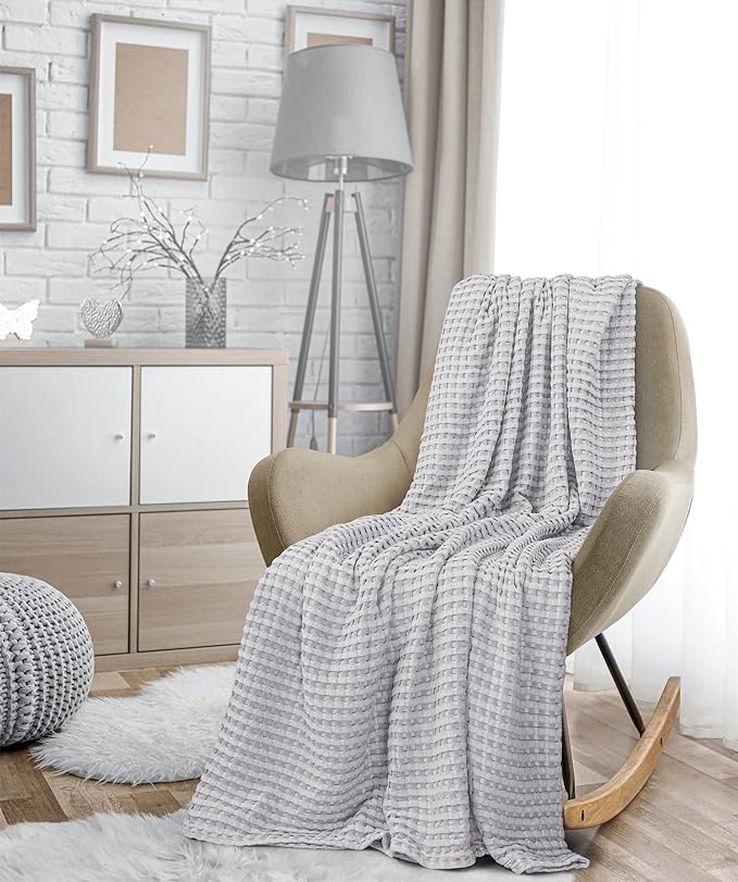 Utopia Bedding Silver 100% Cotton Waffle Blanket 300 GSM [Twin - 90x72 Inch] Soft Lightweight Breathable Bed Blanket for All Season