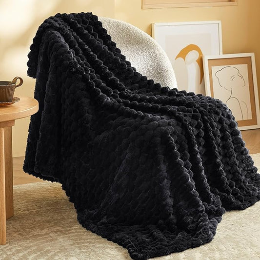 Bedsure Twin Blanket for Bed - Super Soft, Cozy Blankets for Women, Cute Fleece Gifts for Girls, Black, 60x80 Inches