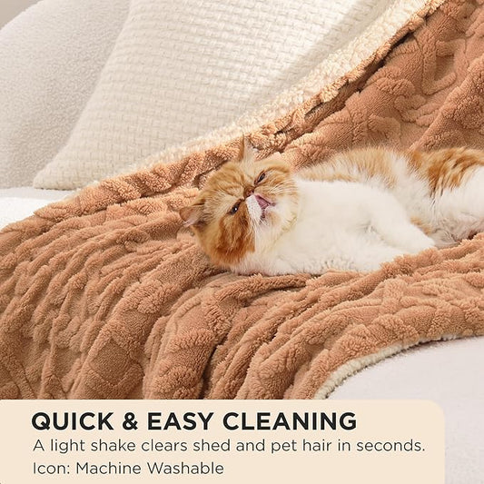 Bedsure Sherpa Fleece Blanket Twin Size for Bed - Fuzzy Soft Cozy Cable Throw for Couch, Thick Warm Blankets for Winter, Light Brown, 60x80 Inches