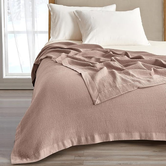 Great Bay Home 100% Cotton Blanket for Twin Size Bed | Lightweight and Breathable Waffle Weave Blankets for Summer & Spring | Versatile, Layering Pink Bed Blanket, Redwood, 90x66 inches