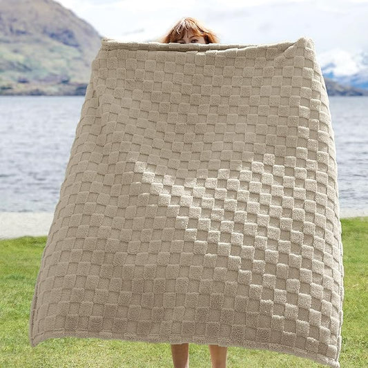 Bedsure Light Brown Fleece Blanket for Couch - Super Soft Cozy Blankets for Women, Cute Small Throws for Girls, 50x60 Inches