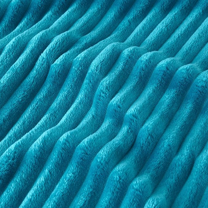 Bedsure Teal Full Blanket for Bed - GentleSoft Cozy Soft Blankets for Women, Cute Large Throws for Girls, 84x90 Inches