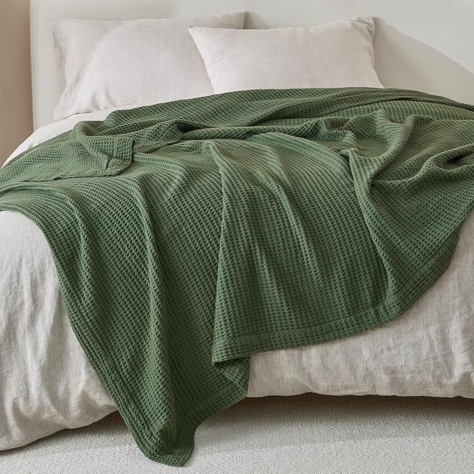 100% Cotton Blanket for Full Queen Size Bed - Dark Green Waffle Weave Lightweight Summer Bed Blanket - 90x90in Prewashed Breathable, Woven, Layering Blanket (Full/Queen, Forest Green)