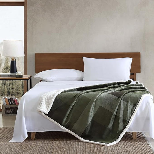 Eddie Bauer - Blanket, Super Soft Reversible Sherpa & Brushed Fleece Bedding, Throw Blankets for Couch, Ideal for Lounging (Pine Plaid)