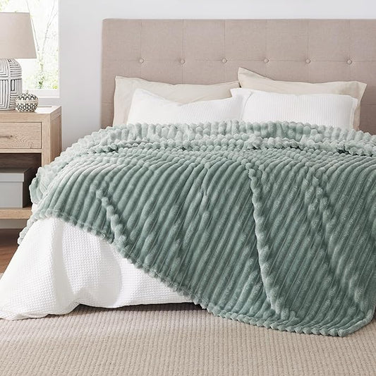Bedsure Full Size Blankets for Bed - GentleSoft Cozy Soft Blankets for Women, Cute Large Throws for Girls, Sage Green, 84x90 Inches