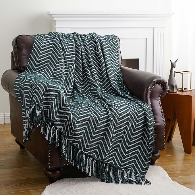 BATTILO HOME Dark Green Throw Blanket for Couch, Decorative Knit Green Blanket for Bed, Super Soft Warm Christmas Green Throws for Fall Winter Home Decor, 50"x60"