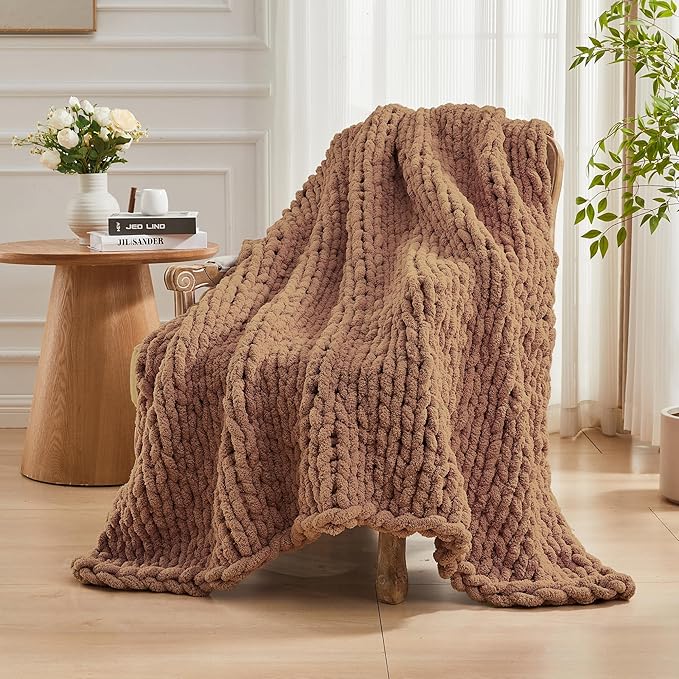 Carriediosa Chunky Knit Throw Blanket 60" X 80" Twin, 100% Hand Made Large Chenille Loop Yarn Soft Fluffy Throws for Couch Sofa Bed, Big Crochet Cozy Heavy Thick Cable Woven Blanket, Light Brown