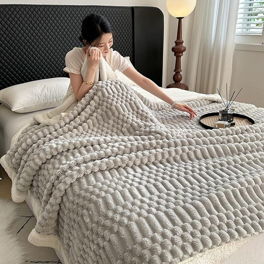 UKELER Sherpa Bed Blanket 80 × 90 inch, Ultra Soft Queen Size Throw Blanket for All Season, 470 GSM Cozy Plush Striped Fleece Blankets for Bedroom Living Room Dorm Hostel Sofa Camping, Silver Gray