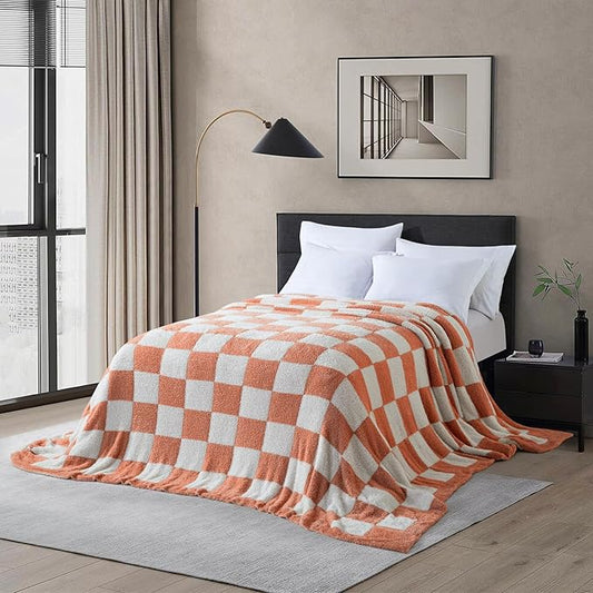 Oversized King Checkered Blanket for Couch - Super Soft Extra Large Fall Throw Blankets for Bed， Fluffy Fuzzy Plush Lightweight Cozy Blanket，120" x 120", Burnt Orange