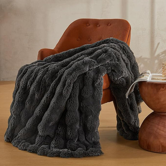 JELLYMONI Faux Fur Throw Blanket, Dark Grey Cozy Plush Bubble Bed Blanket, Thick and Warm, Queen (90" x 90")