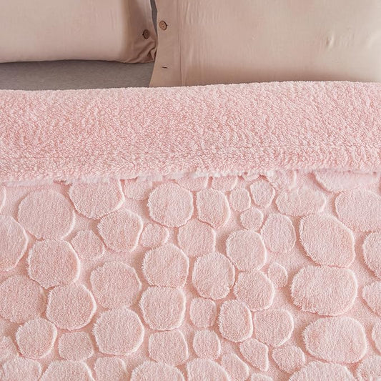 50x70 Inches Ultra-Soft Fuzzy Faux Fur Plush Throw Blanket - Thick, Warm Sherpa for Couch, Sofa, Bedroom, Camping - Decorative Blanket for Cozy Warmth, 680 GSM Cloud Light Pink