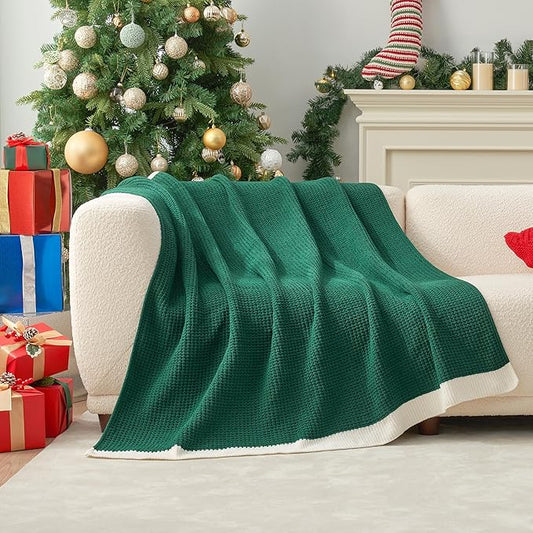 Amélie Home Chenille Christmas Waffle Throw Blanket for Couch, Reversible Soft Cozy Knit Blanket Lightweight Warm Xmas Decorative Gifts Throw for Sofa, Bed, Living Room, 50"x60", Holly Green