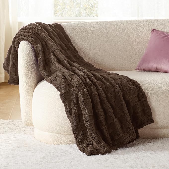 Bedsure Sugar Brown Throw Blanket for Couch - Super Soft Cozy Blankets for Women, Cute Small Fleece Throws for Girls, 50x70 Inches