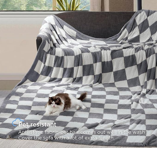 Checkered Throw Blanket for Couch - Super Soft Knit Bed Blanket， Fluffy Fuzzy Plush Lightweight Cozy Blankets for Sofa ，Dark Grey，50" x 60"