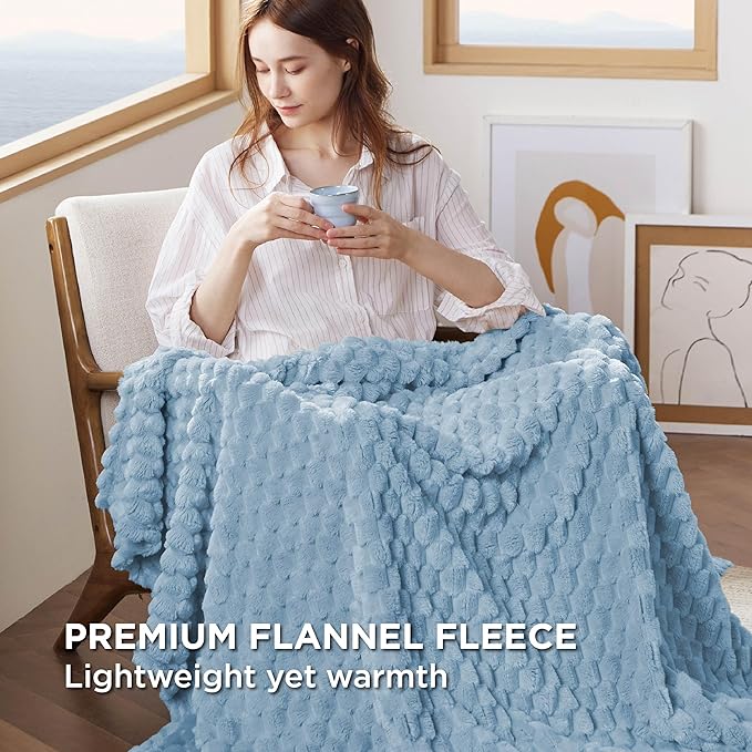 Bedsure Cozy Throw Blanket for Women - Soft Throw Blankets for Couch, Cute Small Fleece Gifts for Girls, Dream Blue, 50x60 Inches